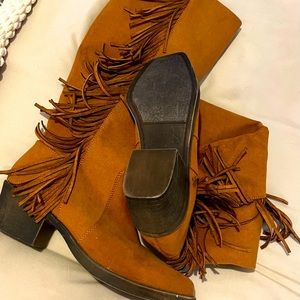 Beautiful fringe knee boots  Size 8.5 never worn  only tried on in house